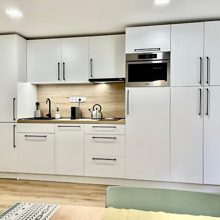 Lanovka Apartment Яхимов Екстериор снимка