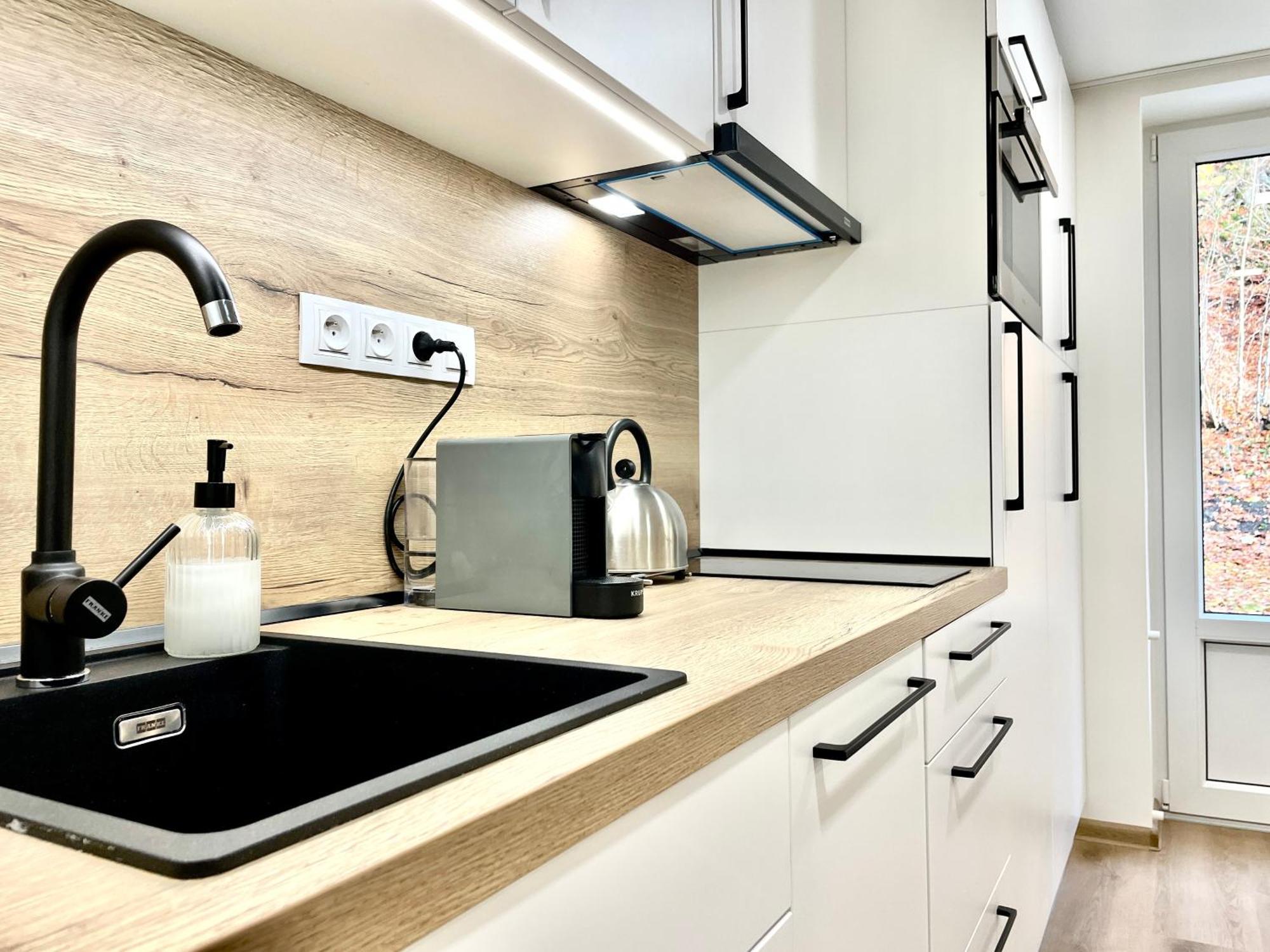 Lanovka Apartment Яхимов Екстериор снимка