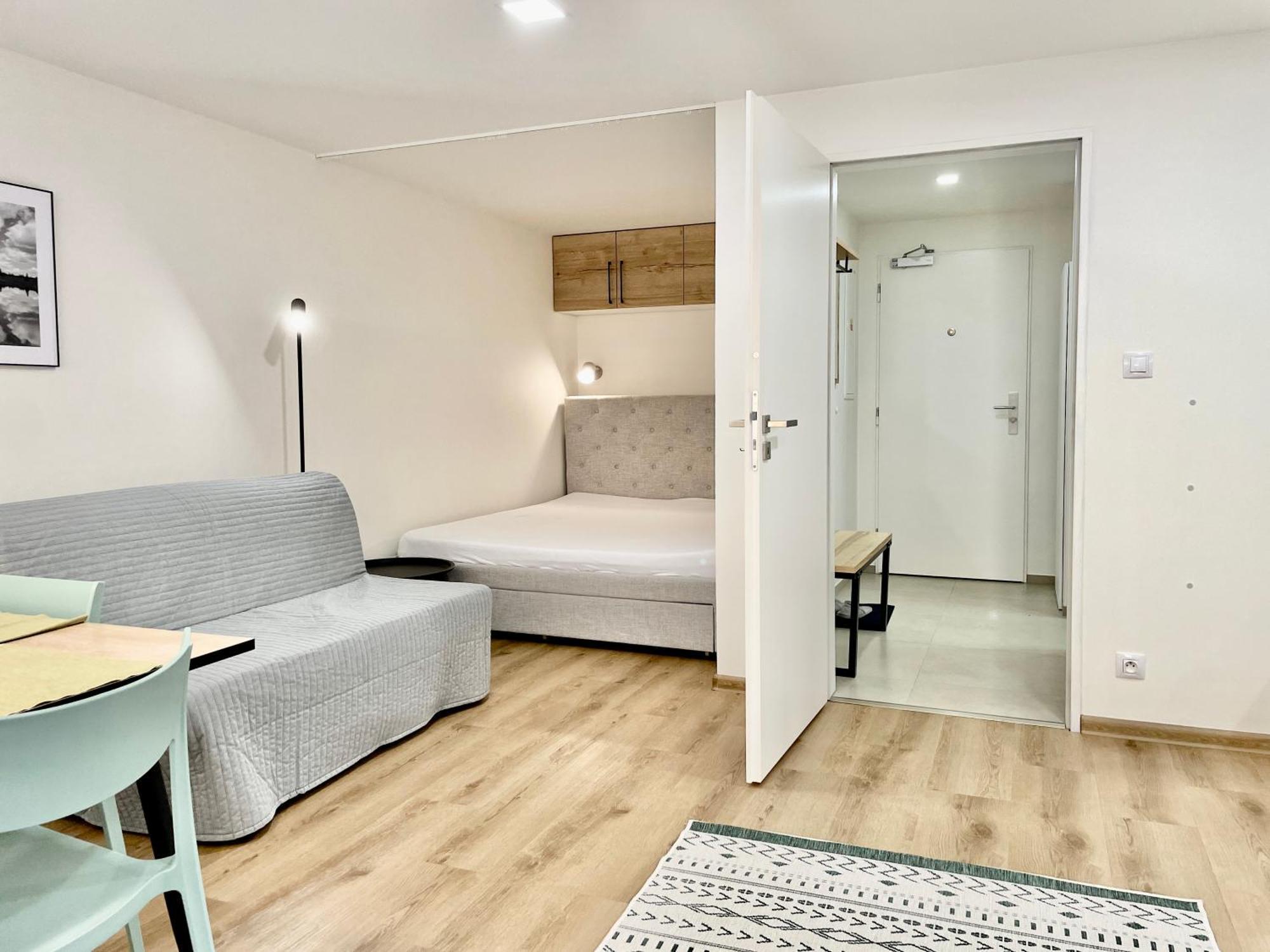 Lanovka Apartment Яхимов Екстериор снимка